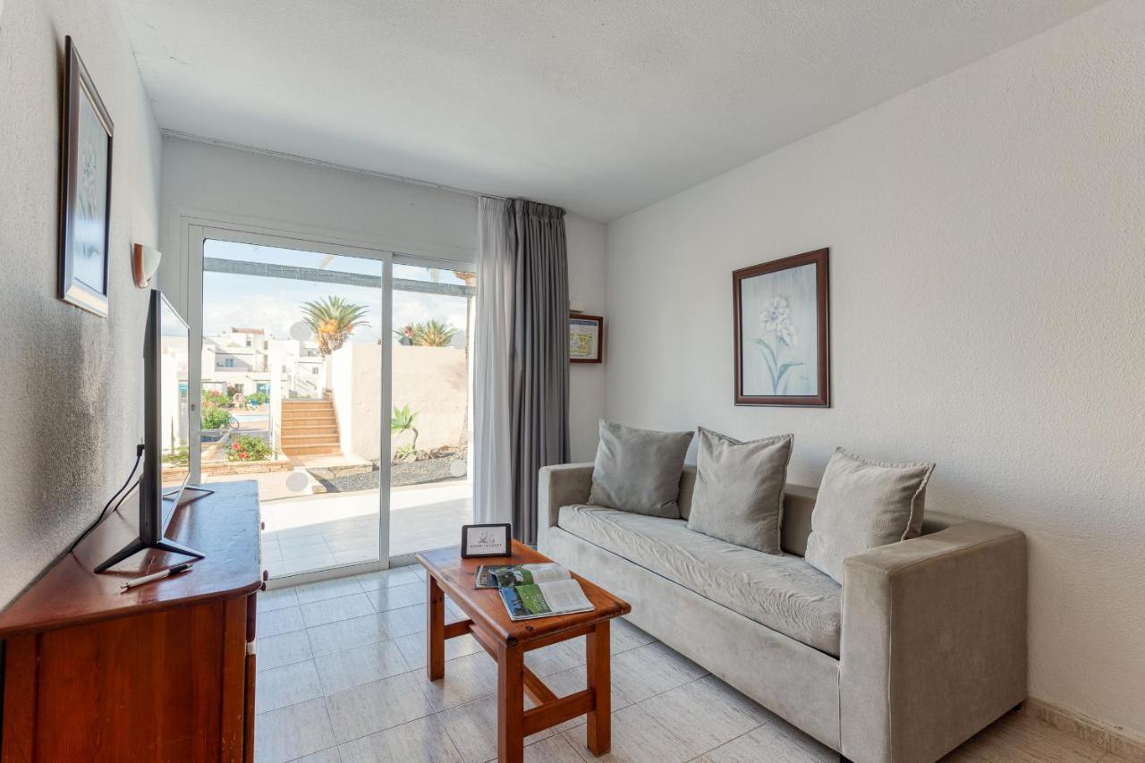Apartamento 1 Con Terraza Y Piscina En Corralejoアパートメント エクステリア 写真